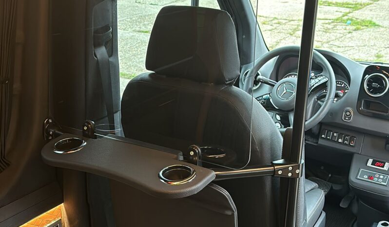 
								Sprinter 519 CDI Bussines Line 19+1+1 full									