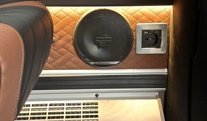 
								Sprinter 519 CDI Bussines Line 19+1+1 full									