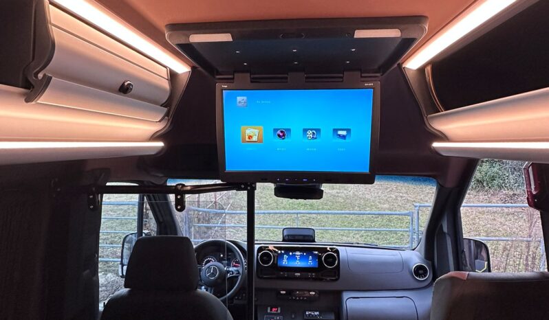 
								Sprinter 519 CDI Bussines Line 19+1+1 full									