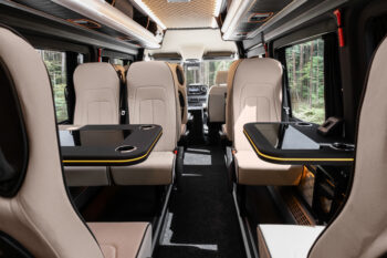 Strong 519 CDI Bussines Line 19+1+1
